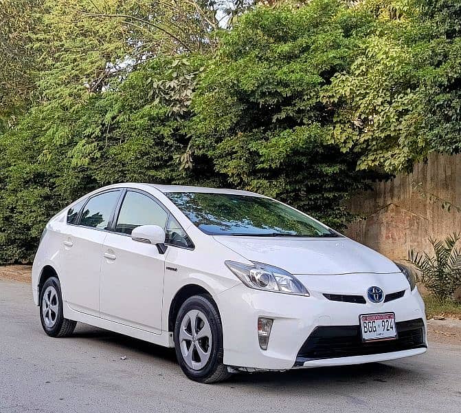 Toyota Prius S led 2013 1