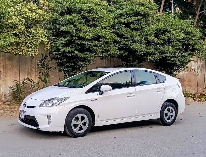 Toyota Prius S led 2013 19