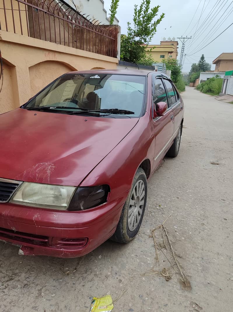 Nissan Sunny  1999 automatic 4