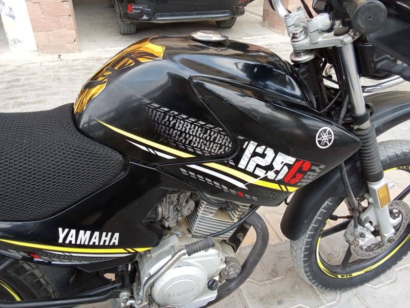 Yamaha YBR 125G model 2021 urgent sale 12