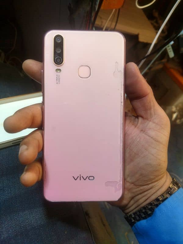 vivo y17 8gb ram 256 gb buitin pta approve Android version 9 1