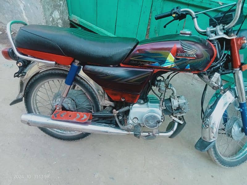 honda CD 70 Bike For Sale 9