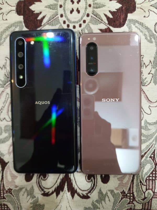 Sony Xperia 5 mark 2+ aequs R5G + memo DL05 1