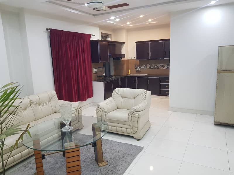 Vip furnished apartment daily basis for rent bahria town lahore 1