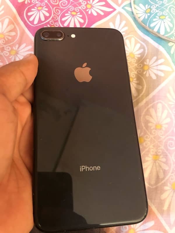 iPhone 8 Plus 7