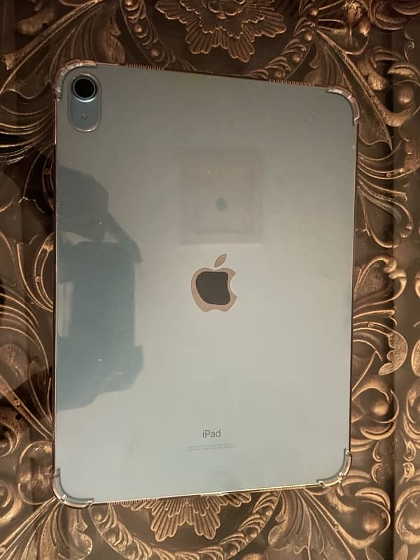 IPad 10th generation 64 GB Brand New Condition 3