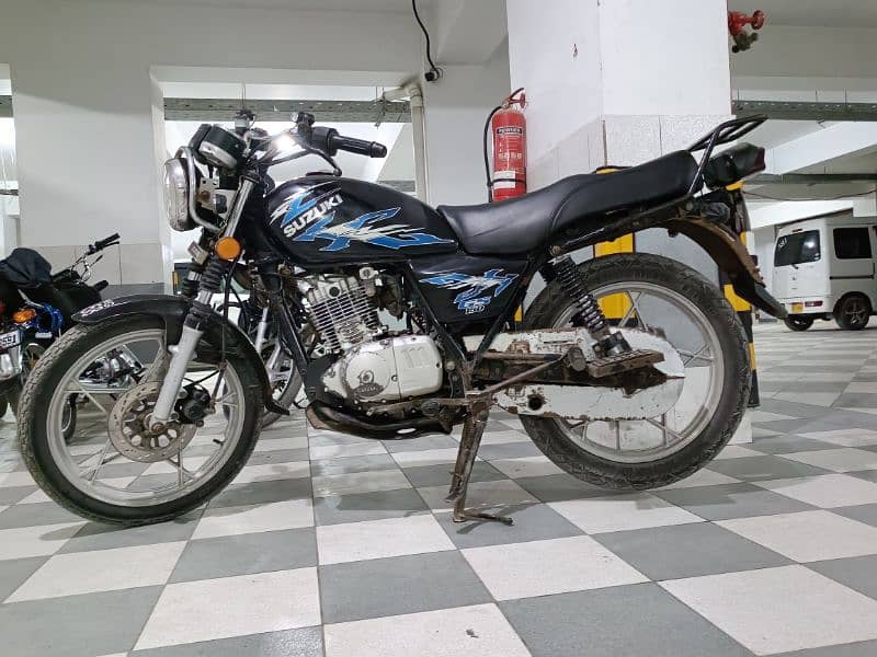 SUZUKI GS 150 SE 0