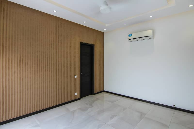 0 Marla Slightly Used House for Sale in Ex Air Avenue DHA Phase 8 Airport road Lahore. 2