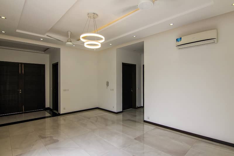 0 Marla Slightly Used House for Sale in Ex Air Avenue DHA Phase 8 Airport road Lahore. 15