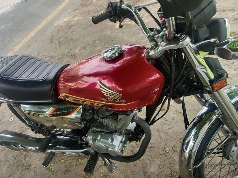 Honda 125 special edition urgent sale 8