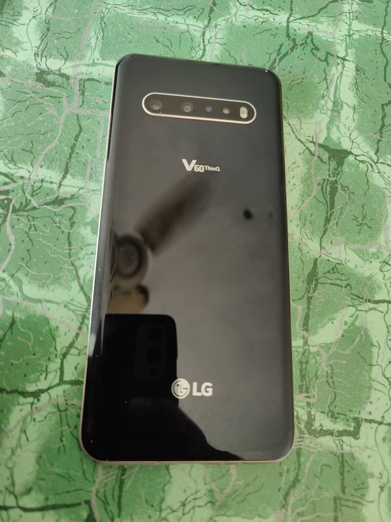 LG v60 ThinQ 0