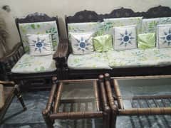 Sofa set 5 seater with table 1 big 2 small and sety