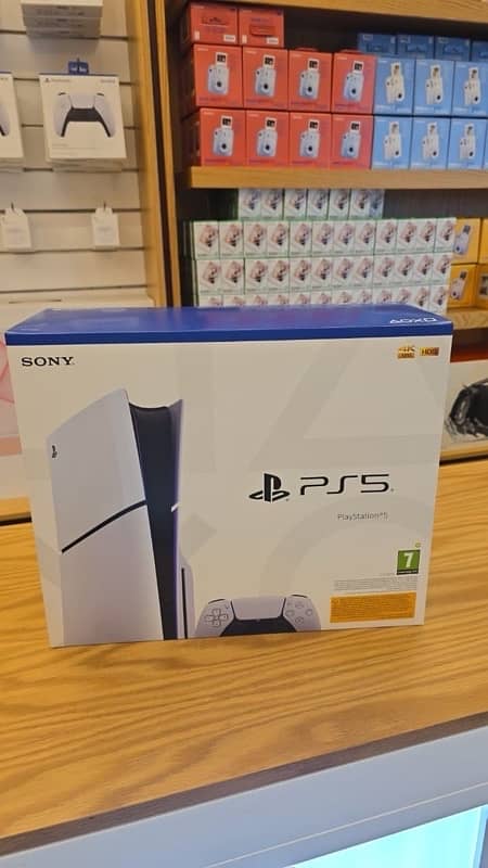 Play Station 5 (1TB)  PS5 0