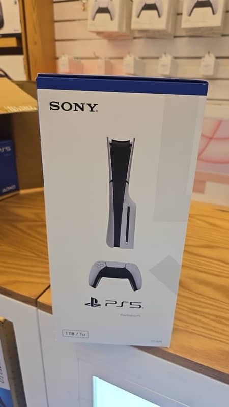 Play Station 5 (1TB)  PS5 1