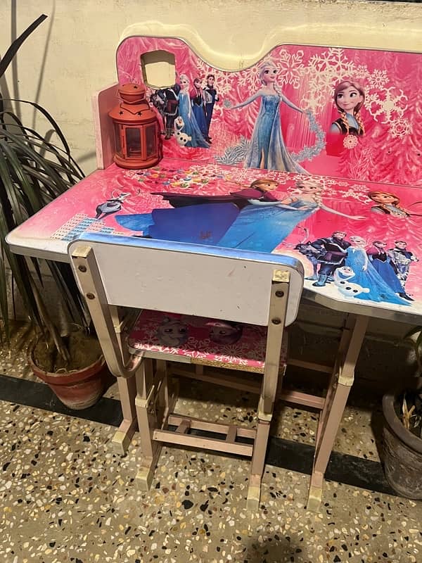 baby girl chair and table 1