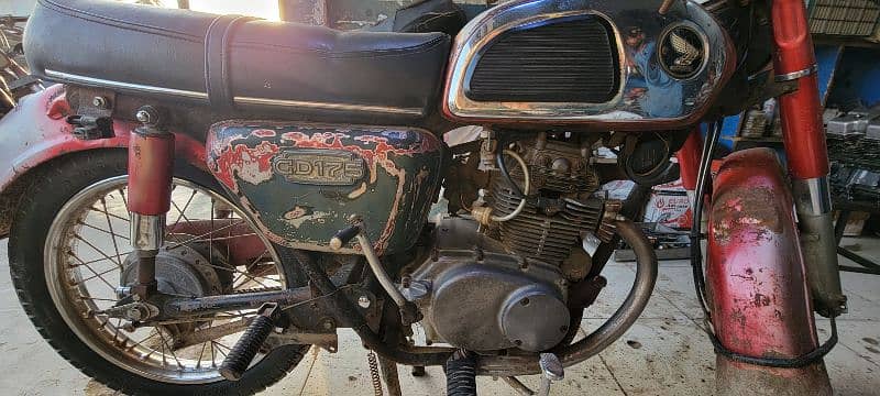 honda cd175: urjent sale 3