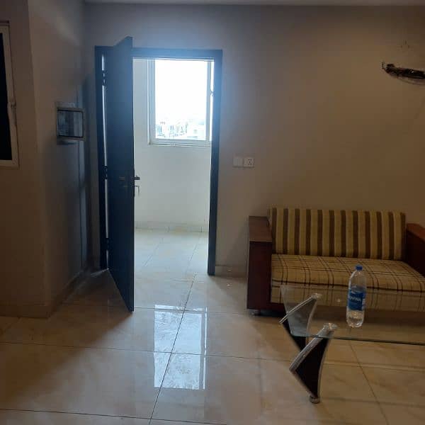 Furnished 1 Bed Apartment For Rent in Bahria Town Lahore 7