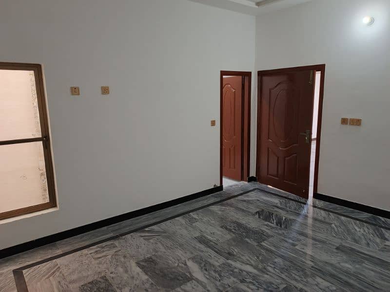 STUNNING NEW FLAT TO RENT/ (Leading to Ketchery Chowk) ONLY 25k PM ono 10