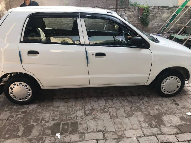 Suzuki Alto 2011 4