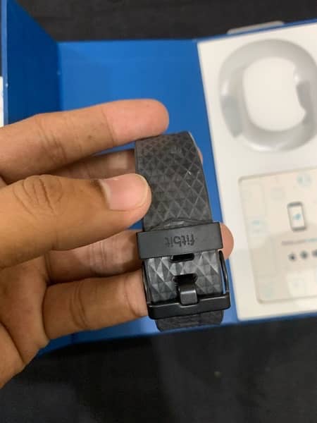 Fitbit versa 2 3