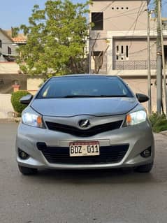 Toyota Vitz 2012 Up for urgent sale.