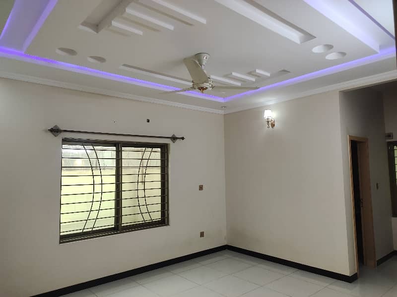 Ground portion for rent in G15 size 12 Marla water gas electricity All facilities separate gas electricity meters Near to Markaz masjid park Best location More Five options available 6