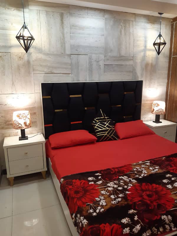 One bedroom VIP apartment for rent on daily basis in bahria town 0