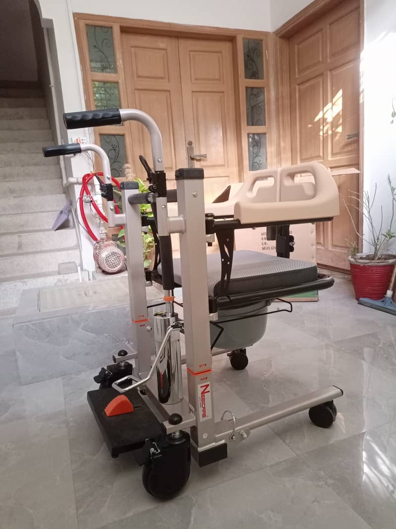 Hydraulic Patient Transfer Chair 1