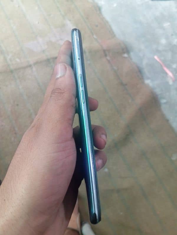 oppo reno 4 8/128 10by9 only back crack h zra 2