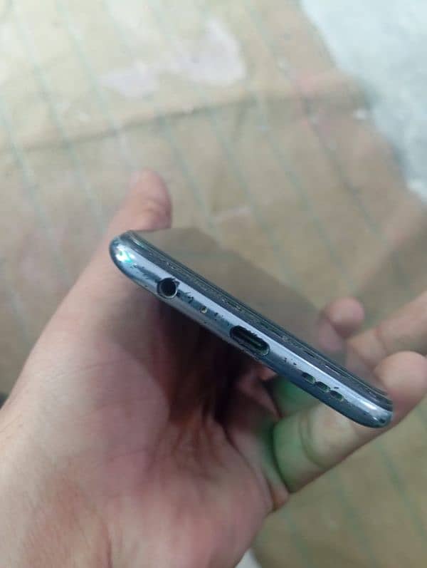 oppo reno 4 8/128 10by9 only back crack h zra 3