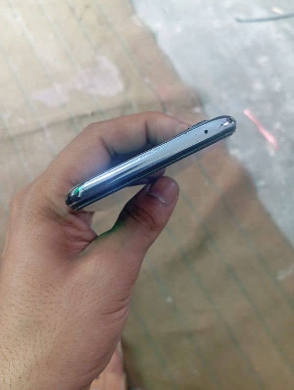 oppo reno 4 8/128 10by9 only back crack h zra 4