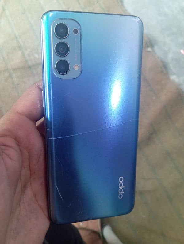 oppo reno 4 8/128 10by9 only back crack h zra 5