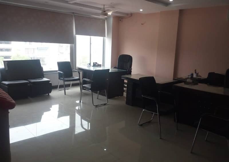 5 Marla First Floor Available For rent Main Boulevard 0