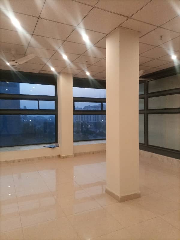 commercial office space ground floor available for rent on main express way khanna pul service road 1