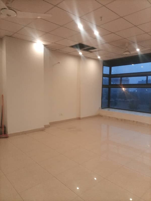 commercial office space ground floor available for rent on main express way khanna pul service road 2