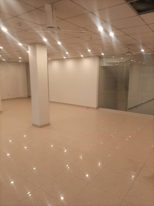 commercial office space ground floor available for rent on main express way khanna pul service road 3