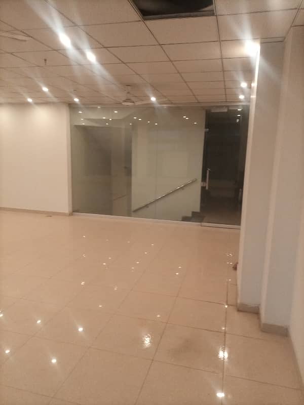 commercial office space ground floor available for rent on main express way khanna pul service road 6