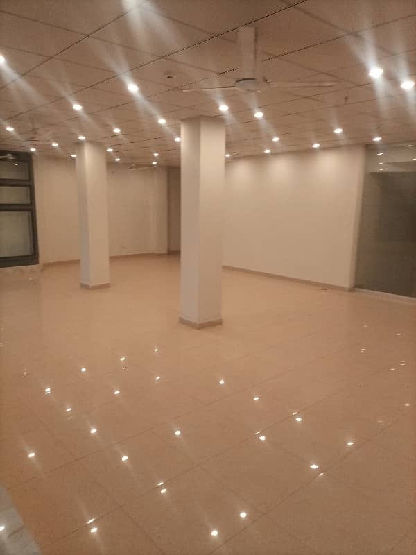 commercial office space ground floor available for rent on main express way khanna pul service road 8