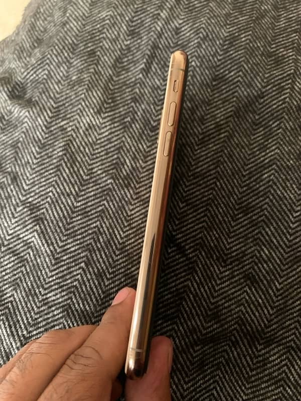 iPhone xs pta like new phone 3