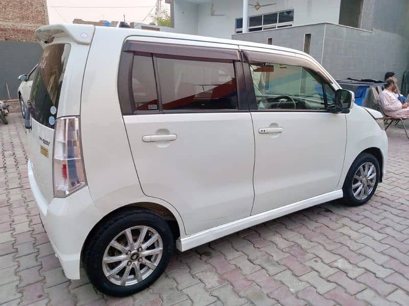 Suzuki Wagon R Stingray 2015 1