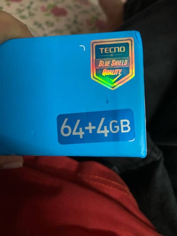 tecno camon 15 pta proved hai dua sim 4 64  mai hai 4