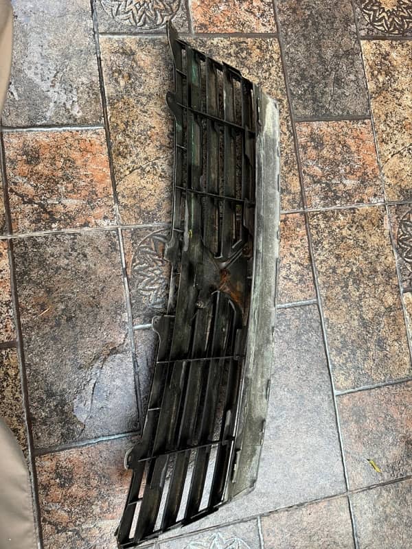 Toyota Mark X OEM front Grill 4