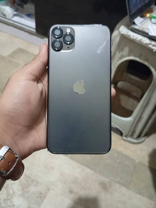 iphone 11 pro max 10 by 10 7