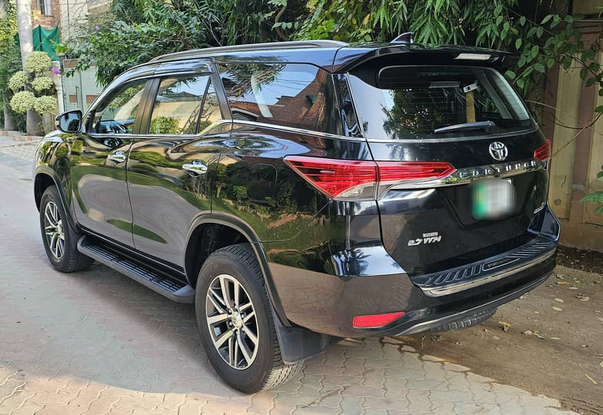 Toyota Fortuner 2017 2.7 VVTi 5