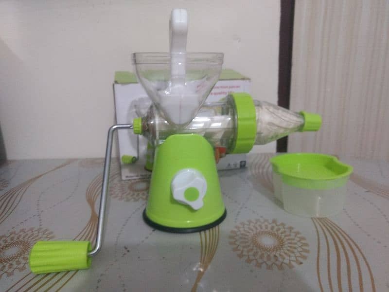 Manual Juicer 2