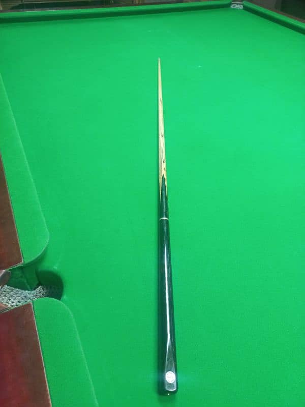 Maximus Snooker Cue 1