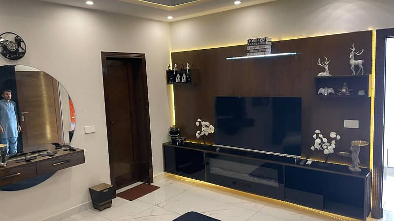 1 Kanal Facing Park Full Furnished Luxury House For Sale Available In Valencia Housing Society Lahore 40