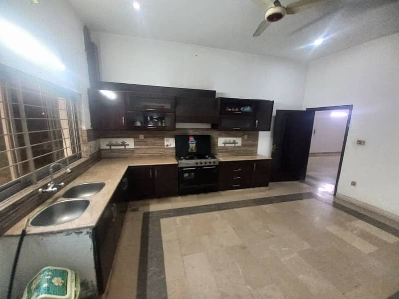 20 Marla Upper Portion For Rent Available In Valencia Housing Society Lahore 2