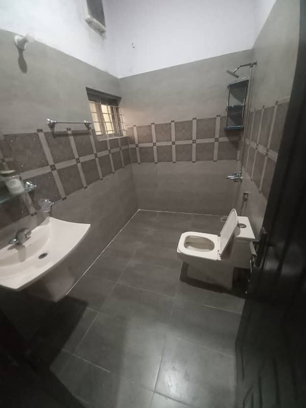 20 Marla Upper Portion For Rent Available In Valencia Housing Society Lahore 17