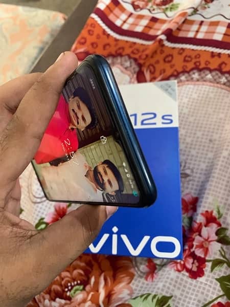 Vivo y12s 3 Ram 32 momey 5